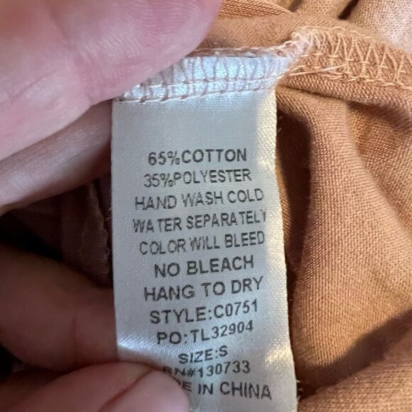 Umgee Womens Oversized Tan Blouse Size Small - Picture 3 of 3